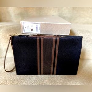 NWOT Rothy’s wristlet in black cocoa